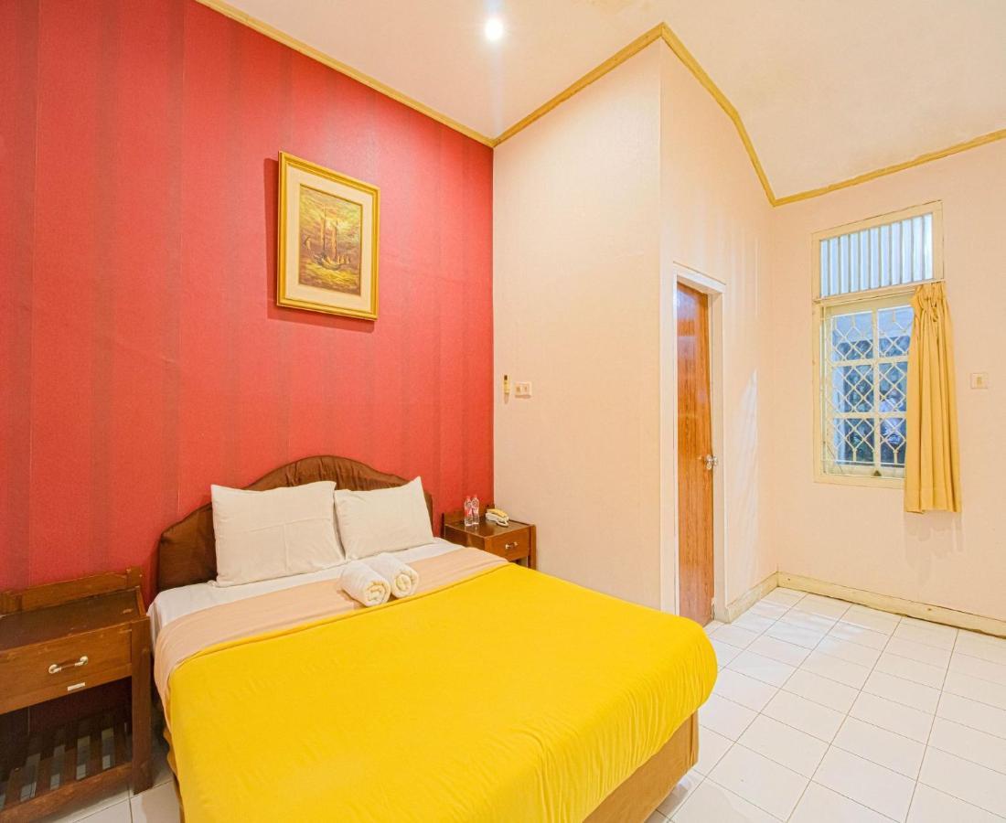 D'Talent Hotel Yogyakarta Exteriör bild