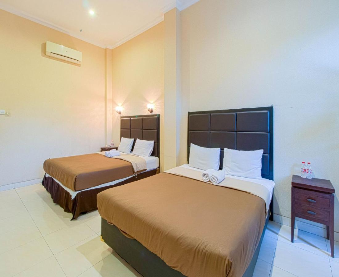 D'Talent Hotel Yogyakarta Exteriör bild