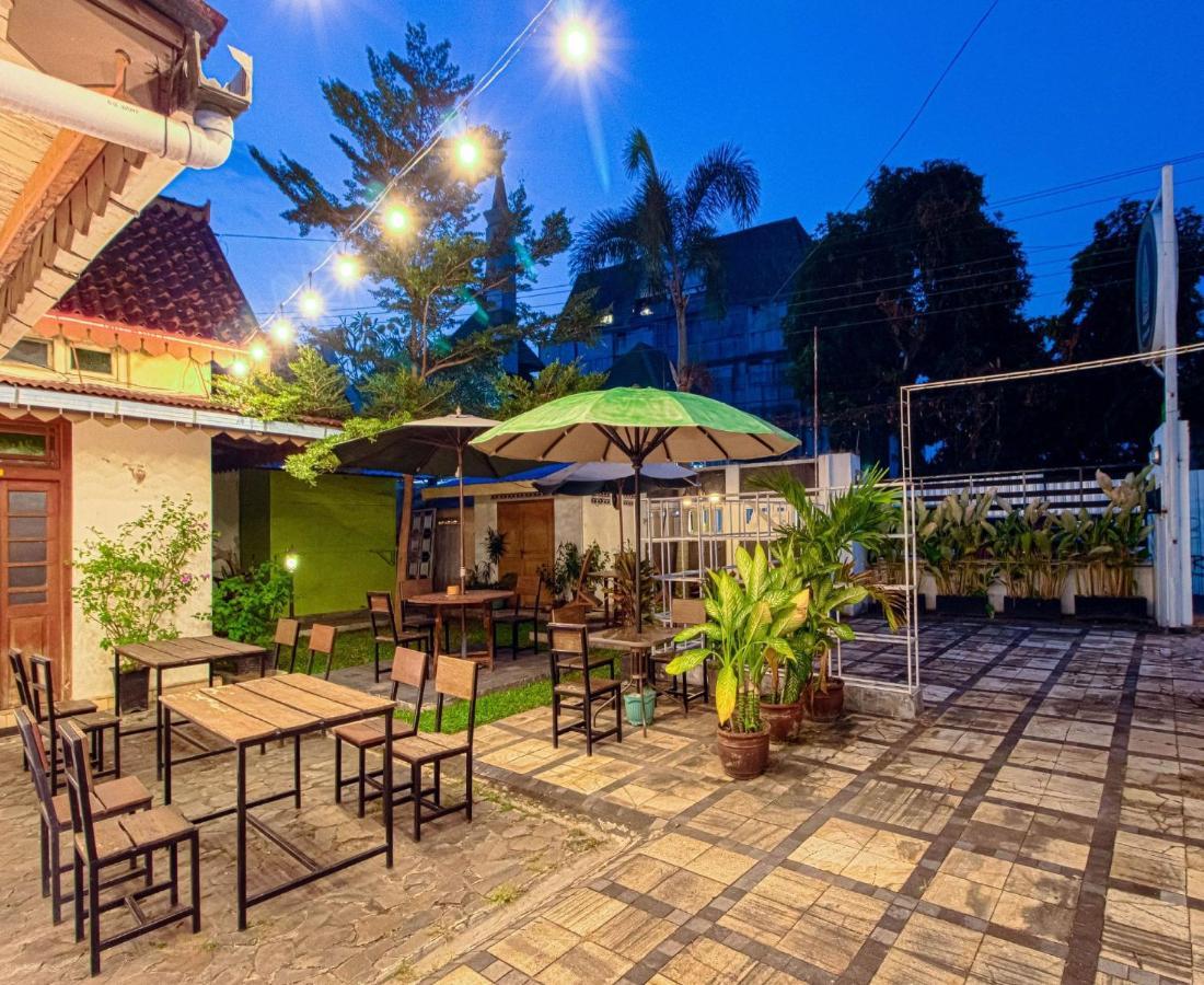 D'Talent Hotel Yogyakarta Exteriör bild
