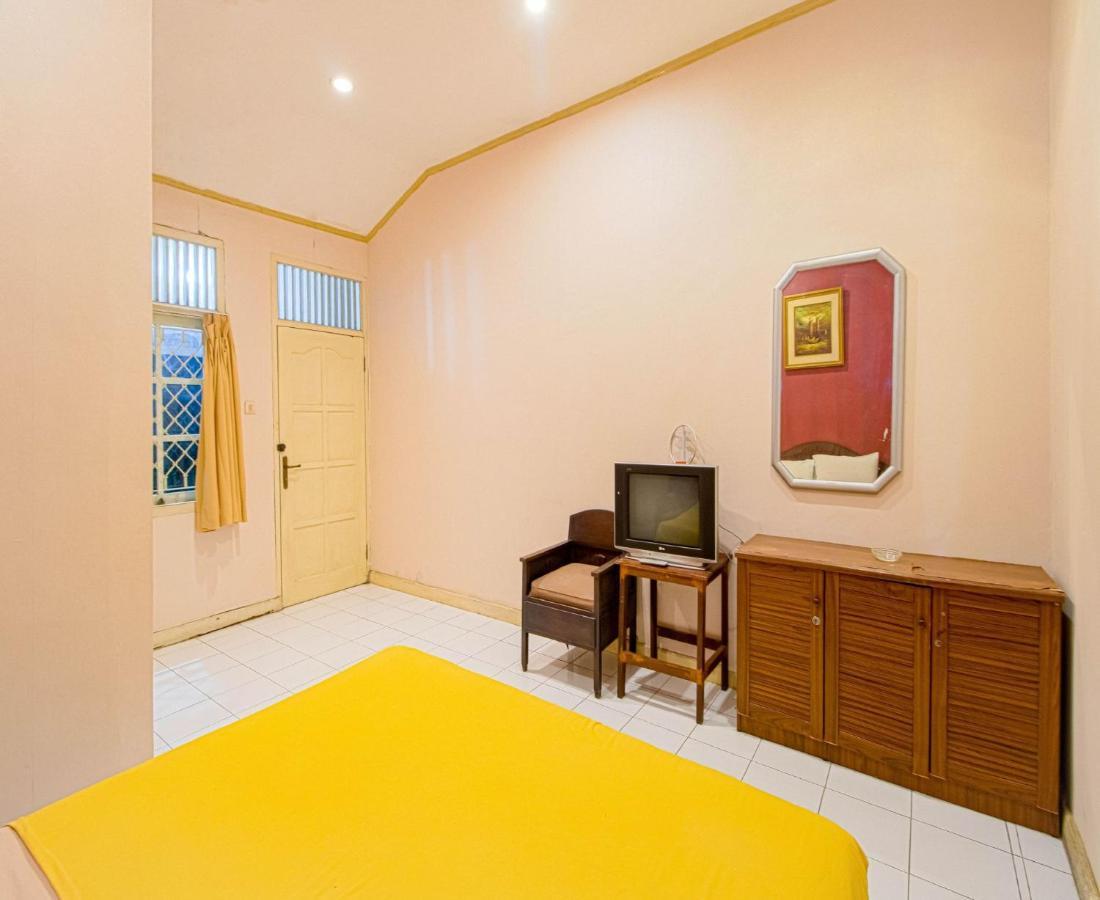 D'Talent Hotel Yogyakarta Exteriör bild