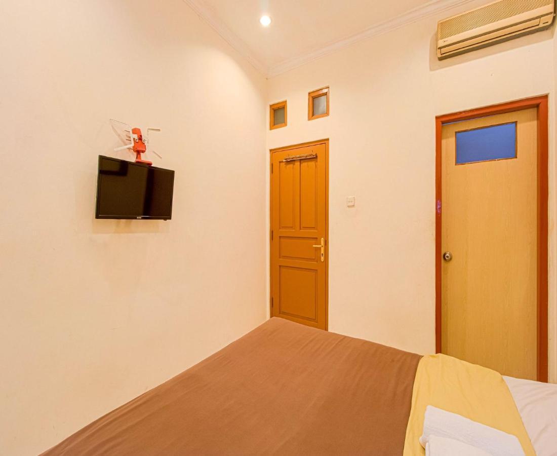 D'Talent Hotel Yogyakarta Exteriör bild